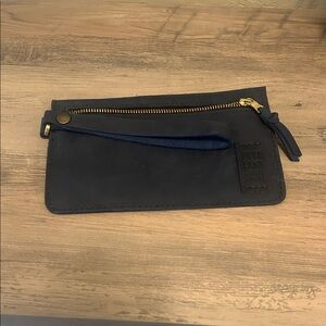 Portland Leather Adriana Pouch - Deep Water